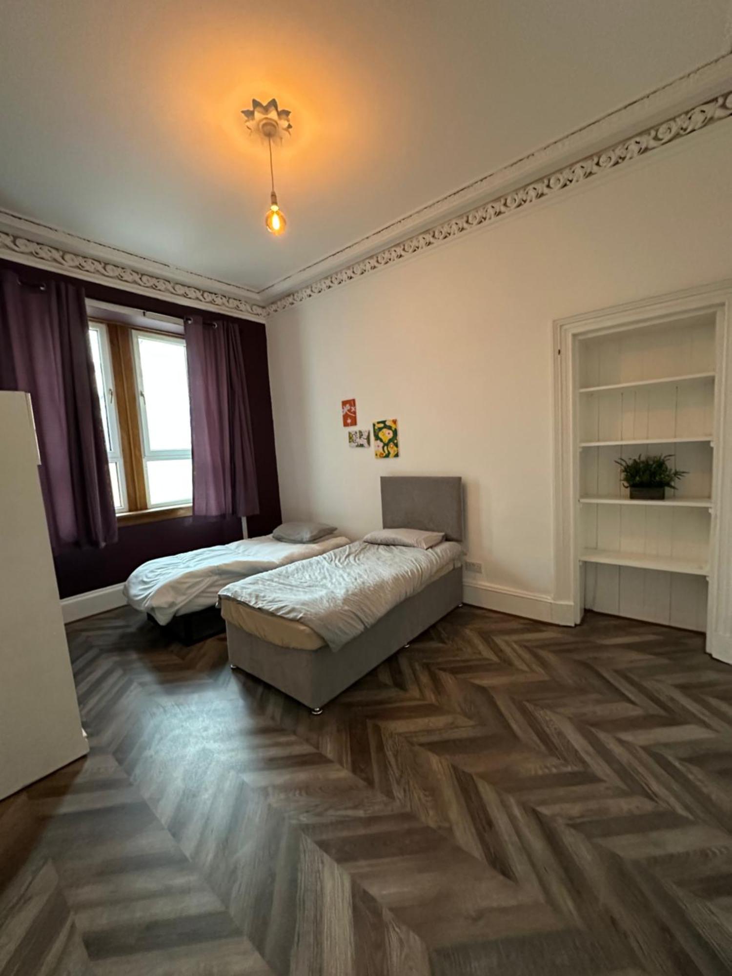 Spacious 5 Bedroom House Close To West End Glasgow